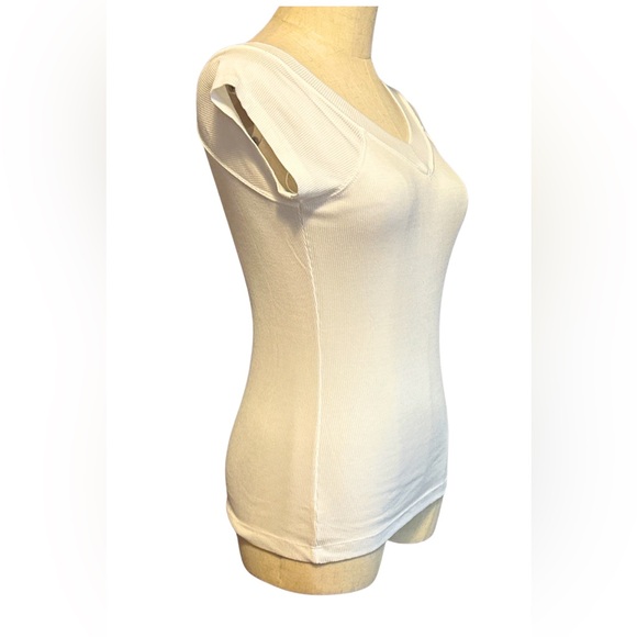 Urban Outfitters BDG Shannen V-Neck Top White - Picture 8 of 10